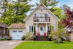 11 HARDWOOD DRIVE Georgina, ON L0E 1L0