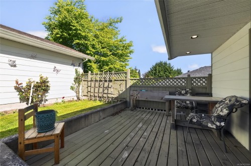 8126 Musgrave St, Crofton, BC 