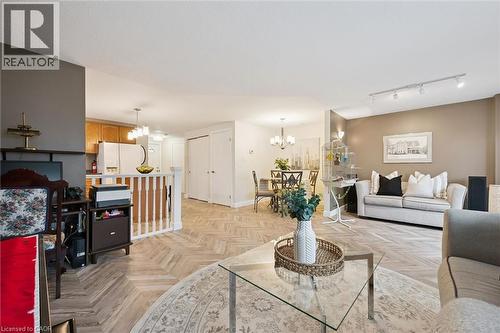 254 Auburn Drive, Waterloo, ON - Indoor Photo Showing Living Room