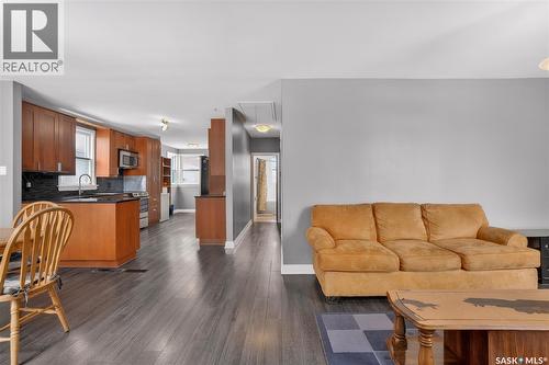 1231 Aird Street, Saskatoon, SK - Indoor Photo Showing Living Room