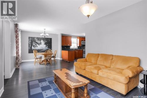 1231 Aird Street, Saskatoon, SK - Indoor Photo Showing Living Room