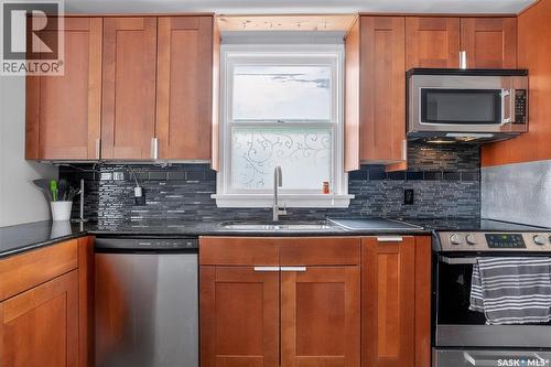 1231 Aird Street, Saskatoon, SK - Indoor Photo Showing Kitchen