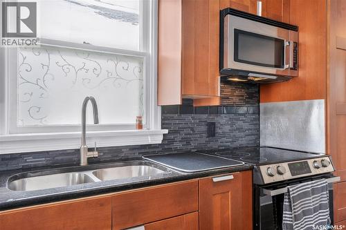 1231 Aird Street, Saskatoon, SK - Indoor Photo Showing Kitchen With Double Sink
