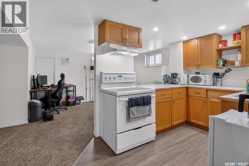 1231 Aird Street, Saskatoon, SK - Indoor Photo Showing Kitchen