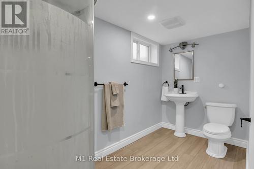 96 Siebert Avenue, Kitchener, ON - Indoor Photo Showing Bathroom