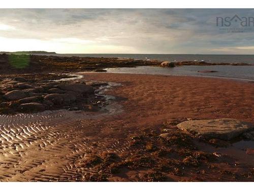 24 Mitchell Island Loop, Linden, NS 