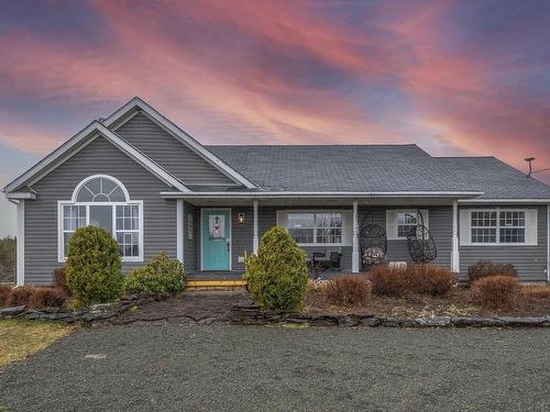 2897 Highway#7, Ashdale, NS 