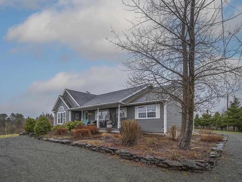 2897 Highway#7, Ashdale, NS 