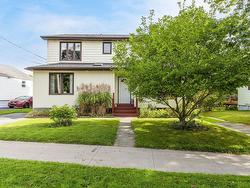 24 Joffre Street SE  Dartmouth, NS B2Y 3C8