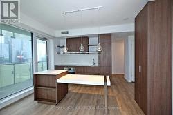 4305 - 197 YONGE STREET Toronto, ON M5B 1M4