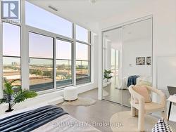 UNIT 811 - 950 PORTAGE PARKWAY Vaughan, ON L4K 0J7