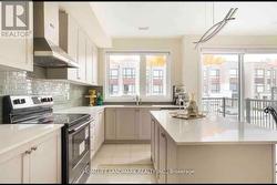 22 LORD MELBORNE STREET Markham, ON L6C 0Z5