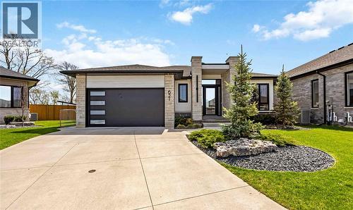 621 MEAD COURT  Sarnia, ON N7W 0B5
