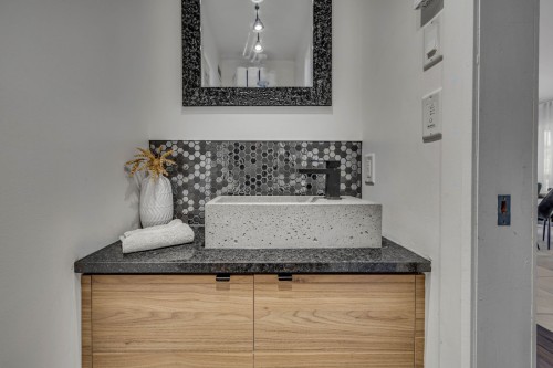 Powder room - 5 Ch. Des Bolets, Stoneham-Et-Tewkesbury, QC - Indoor Photo Showing Other Room
