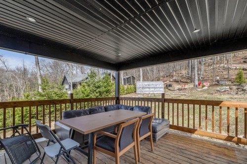 Patio - 5 Ch. Des Bolets, Stoneham-Et-Tewkesbury, QC - Outdoor With Deck Patio Veranda With Exterior