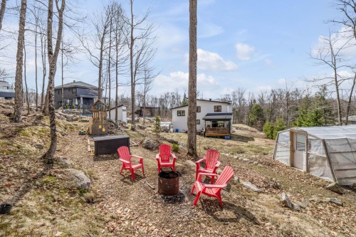 Courtyard - 5 Ch. Des Bolets, Stoneham-Et-Tewkesbury, QC - Outdoor