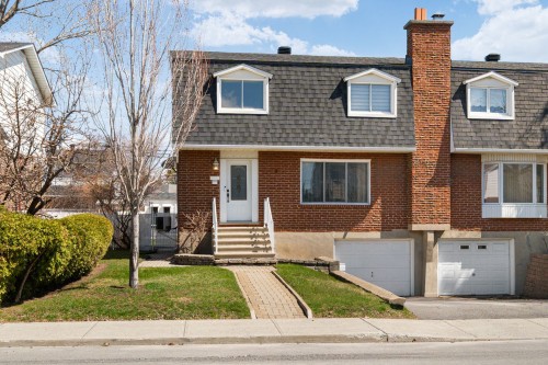 9021 Av. Choppin  Montréal (Anjou), QC H1J 2A2