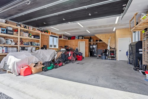 Garage - 1508 Ch. Des Coteaux, Farnham, QC - Indoor Photo Showing Garage