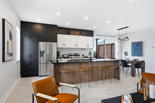 Cuisine - 1508 Ch. Des Coteaux, Farnham, QC - Indoor Photo Showing Kitchen With Upgraded Kitchen