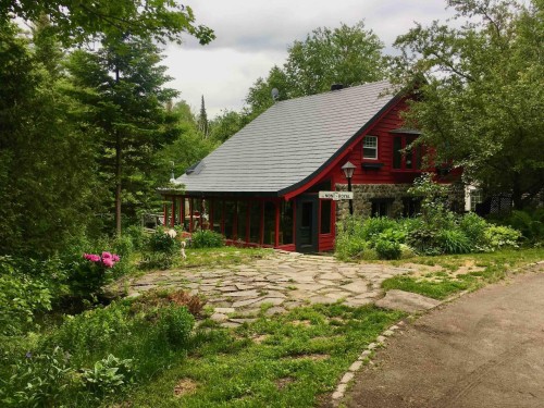 1066 Ch. du Village  Morin-Heights, QC J0R 1H0