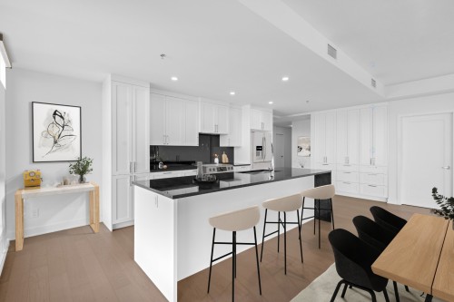 Kitchen - 702-205 Ch. Bates, Mont-Royal, QC - Indoor Photo Showing Kitchen