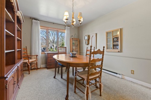 Chambre à coucher - 350 Av. Stream, Dorval, QC - Indoor Photo Showing Dining Room