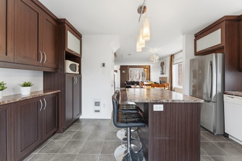 Cuisine - 677 Rue De Pompadour, Mascouche, QC - Indoor Photo Showing Kitchen