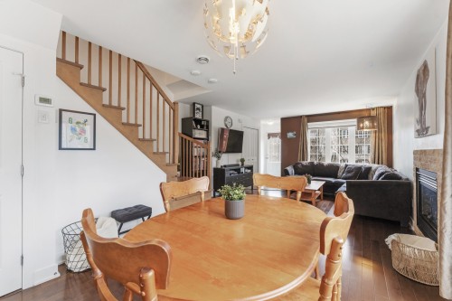 Salle à manger - 677 Rue De Pompadour, Mascouche, QC - Indoor Photo Showing Dining Room