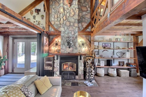 Salon - 51 Rue Du Lac, Saint-Marc-De-Figuery, QC - Indoor Photo Showing Living Room With Fireplace