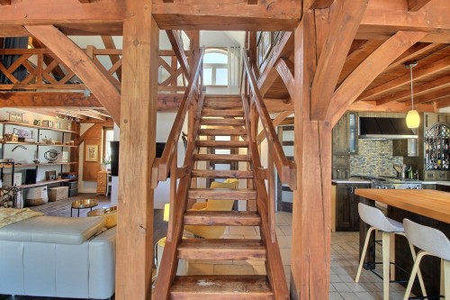 Escalier - 51 Rue Du Lac, Saint-Marc-De-Figuery, QC - Indoor Photo Showing Other Room