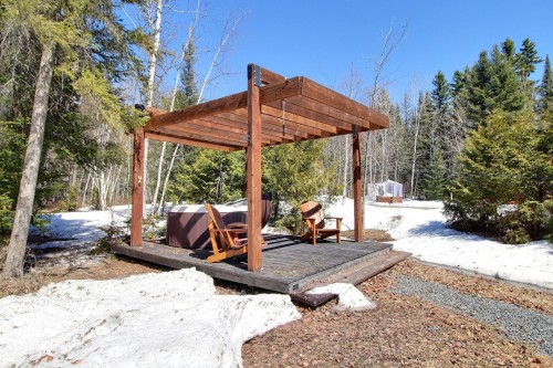 Terrasse - 51 Rue Du Lac, Saint-Marc-De-Figuery, QC - Outdoor