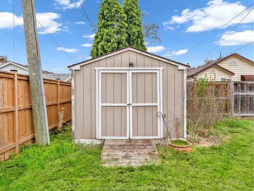3748 Whitney, Windsor, ON 