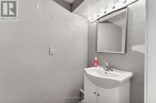 164 Bayfield Road, Goderich (Goderich (Town)), ON - Indoor Photo Showing Bathroom