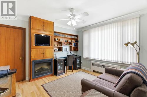 101 Waterloo Street N, Goderich (Goderich (Town)), ON - Indoor Photo Showing Other Room With Fireplace