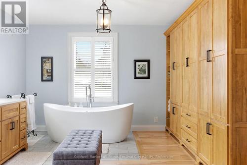 101 Waterloo Street N, Goderich (Goderich (Town)), ON - Indoor Photo Showing Bathroom