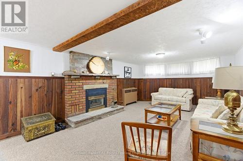 101 Waterloo Street N, Goderich (Goderich (Town)), ON - Indoor With Fireplace