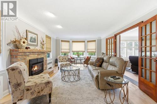 101 Waterloo Street N, Goderich (Goderich (Town)), ON - Indoor Photo Showing Living Room With Fireplace