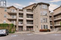 104 - 1470 BISHOPS GATE Oakville, ON L6M 4N2