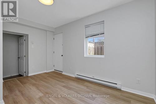 504 Hilson Avenue, Ottawa, ON - Indoor Photo Showing Other Room
