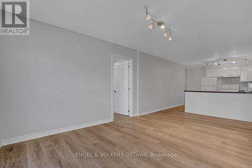 504 Hilson Avenue, Ottawa, ON - Indoor Photo Showing Other Room