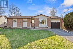 15 ELM AVENUE Russell, ON K4R 1B3