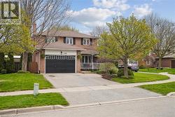 149 WARD Court Oakville, ON L6L 5X7