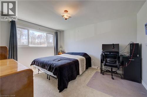 Bedroom featuring light-colored wall paint and carpet flooring - 172 Rennie Drive, Kitchener, ON - Indoor Photo Showing Bedroom