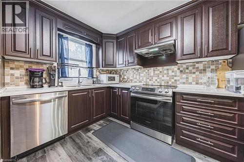 5 West 3Rd Street, Hamilton, ON - Indoor Photo Showing Kitchen With Upgraded Kitchen