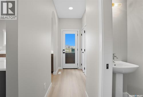 22 Taskamanwa Terrace, Saskatoon, SK - Indoor Photo Showing Bathroom