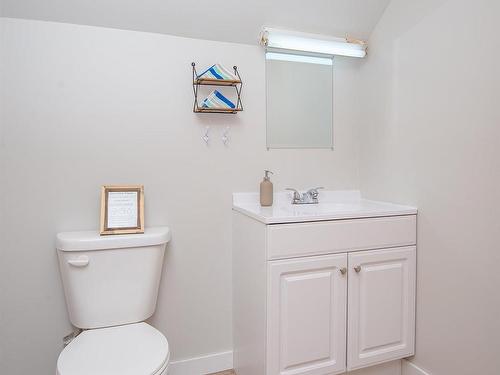 5956 Highway 1, Mavillette, NS - Indoor Photo Showing Bathroom