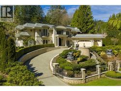 397 SOUTHBOROUGH DRIVE  West Vancouver, BC V7S 1M3