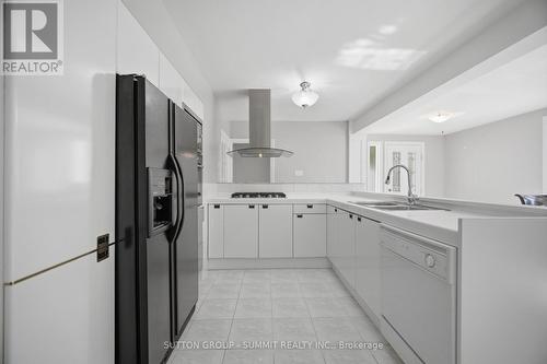 3 Donata Drive, Mississauga, ON - Indoor Photo Showing Kitchen With Double Sink