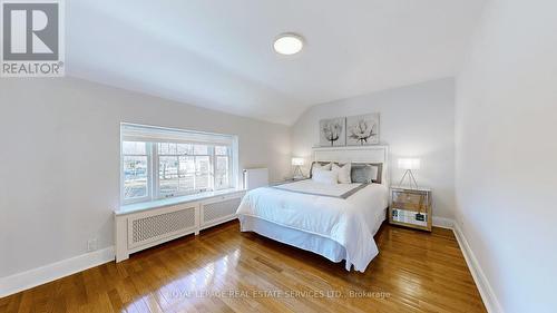 19 Strathgowan Crescent, Toronto, ON - Indoor Photo Showing Bedroom