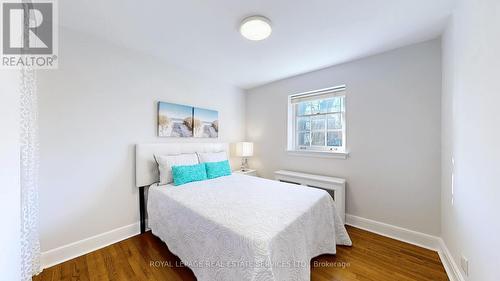 19 Strathgowan Crescent, Toronto, ON - Indoor Photo Showing Bedroom